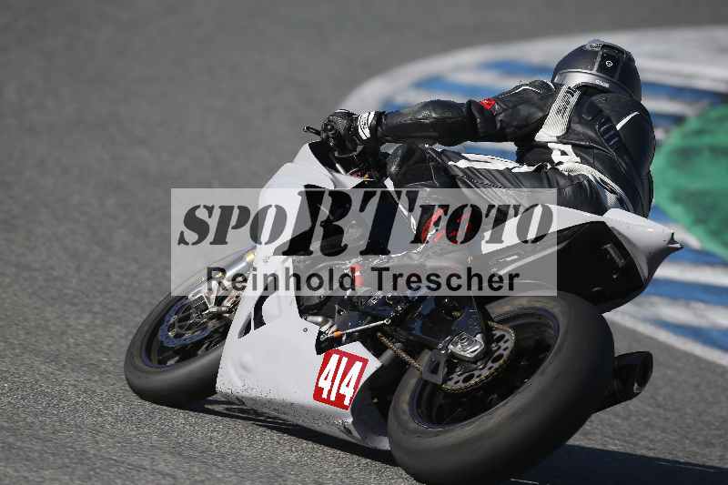 /Archiv-2024/02 29.01.-02.02.2024 Moto Center Thun Jerez/Gruppe gruen-green/414